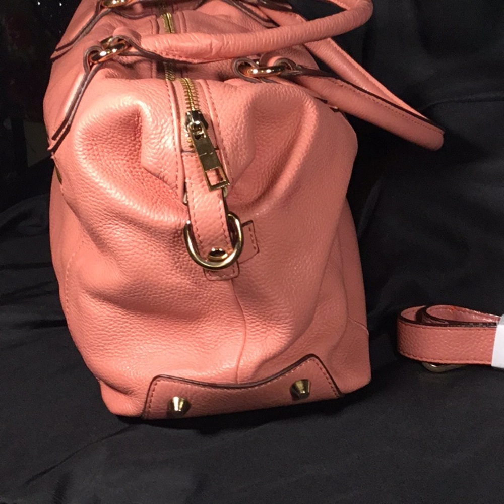 Ora Delphne - image 3